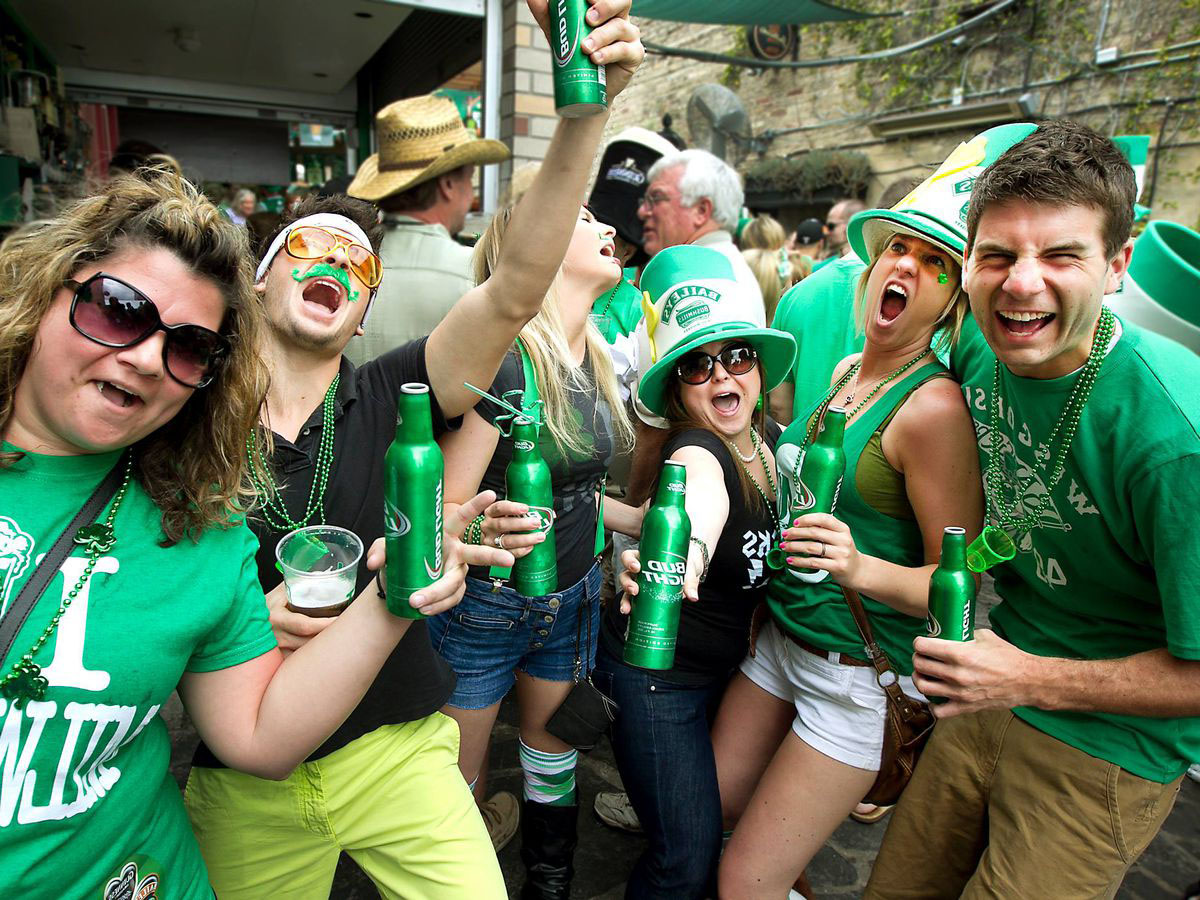 The Official Hollywood St Patrick S Day Pub Crawl